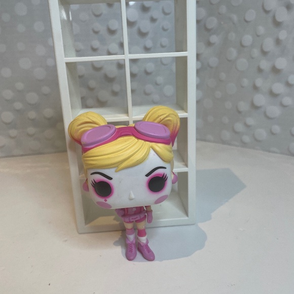💕3 for $10 -Harley Quinn - DC Bombshells series - Breast Cancer Awareness - Picture 1 of 7